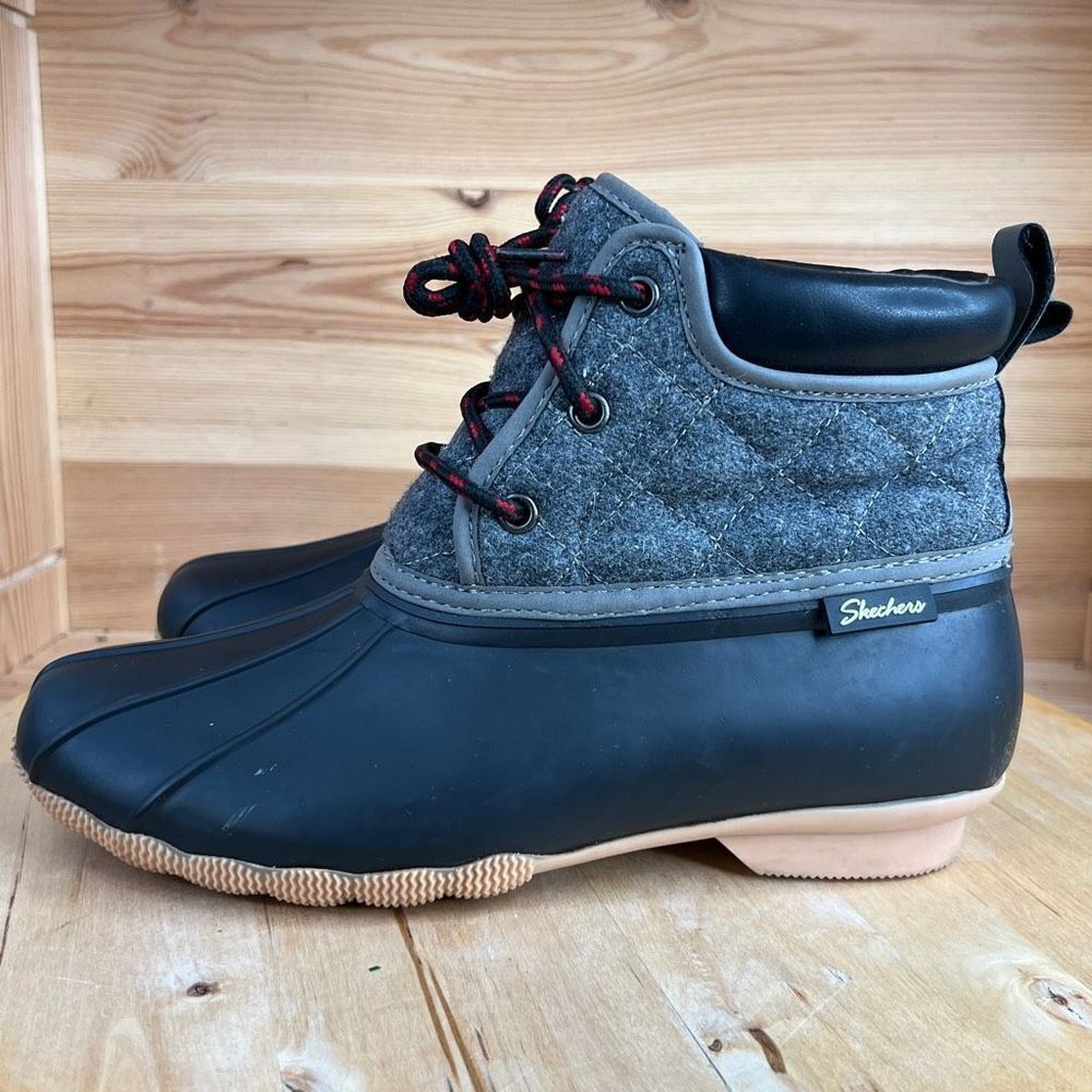 Skechers Black Grey Wool Duck Boots Womens Size
